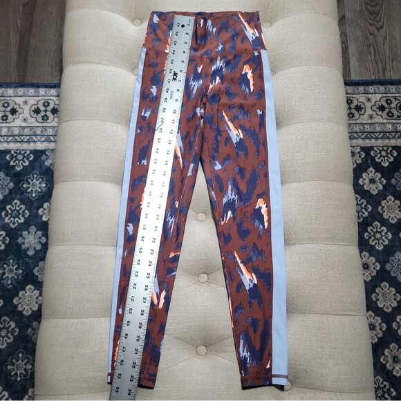 Aerie Chill Play Move Activewear Leggings Leopard Cheetah Print Women's Small - Picture 10 of 10